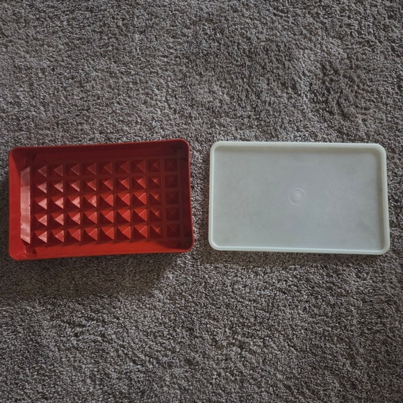 Vintage Tupperware Hot Dog/Bacon/Deli Meat Keeper Marinade Container (1292-7) - Picture 1 of 7
